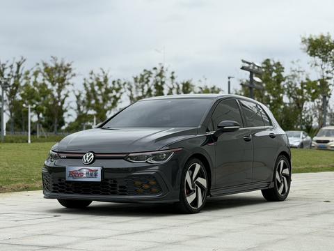 Volkswagen Golf GTI 2021