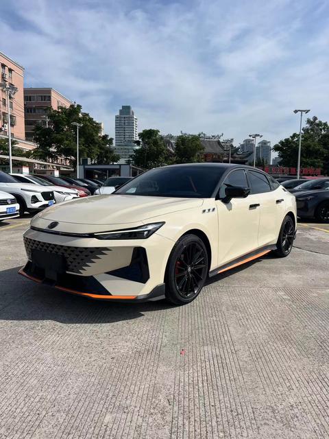 Changan UNI-V 2024