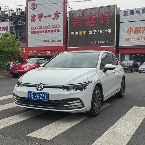 Volkswagen Golf 2023