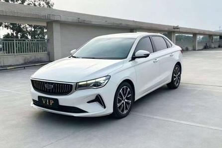 Geely Emgrand 2022
