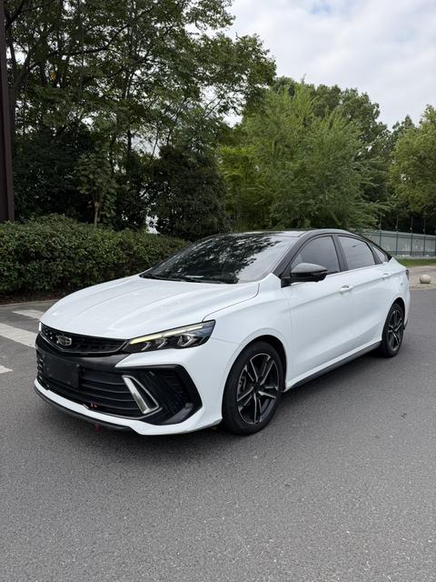 Geely Binray 2022