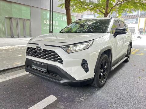 Toyota RAV4 2021