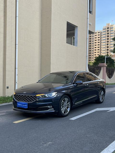 Ford Taurus 2019