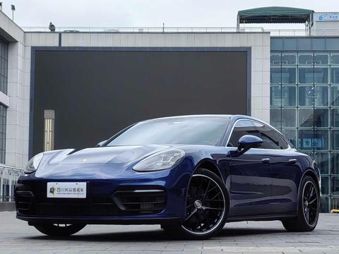 Porsche Panamera 2022