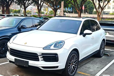 Porsche Cayenne 2022