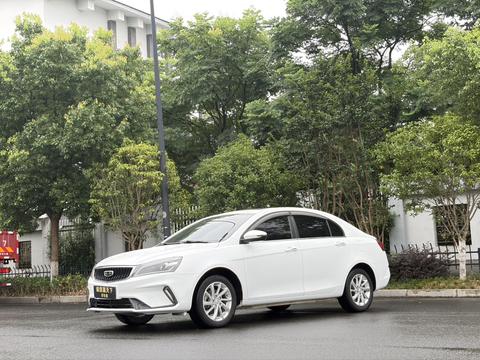 Geely Emgrand 2021