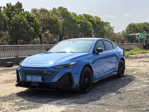 Changan UNI-V 2022