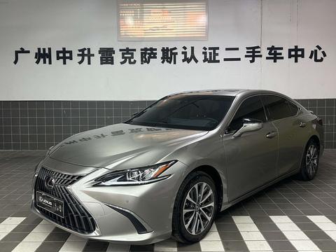 Lexus ES 2024