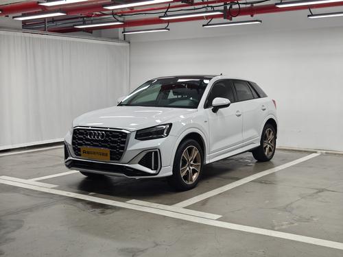 Audi Q2L 2022