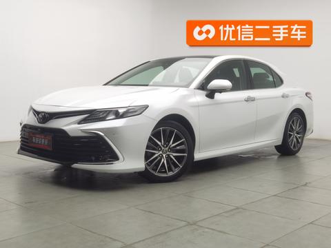 Toyota Camry 2021