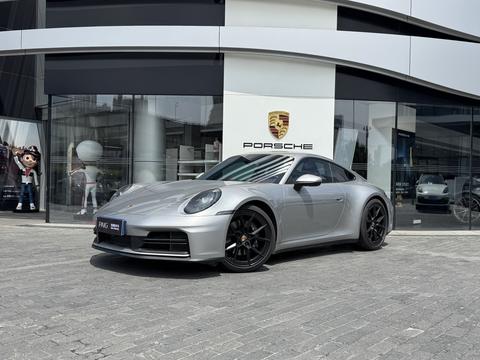 Porsche 911 2025