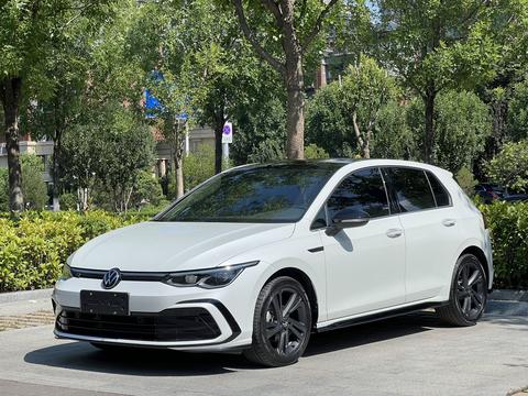 Volkswagen Golf 2021