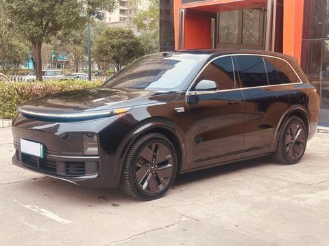 Li Auto L8 2025
