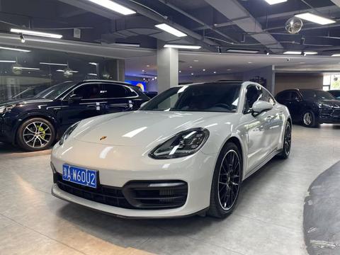 Porsche Panamera 2022
