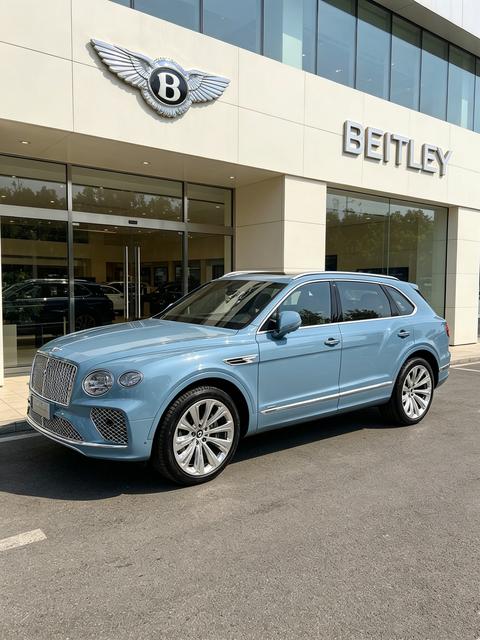 Bentley Bentayga 2024