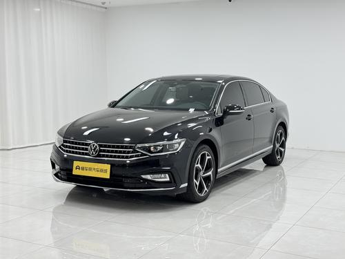 Volkswagen Magotan 2025