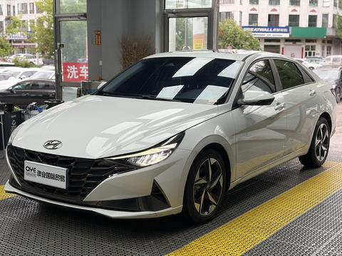 Hyundai Elantra 2022