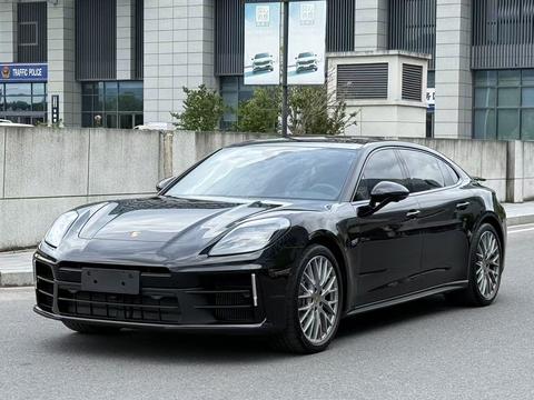 Porsche Panamera 2024