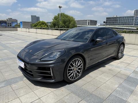 Porsche Panamera 2025