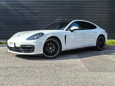 Porsche Panamera 2021