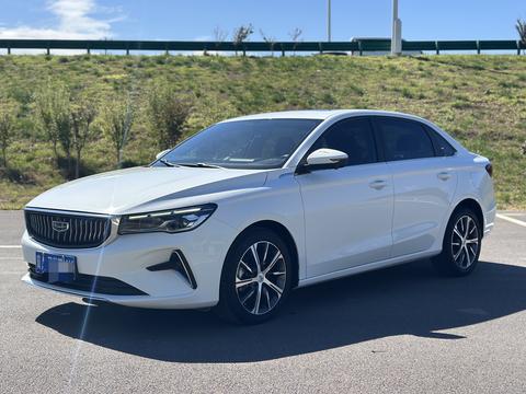 Geely Emgrand 2022