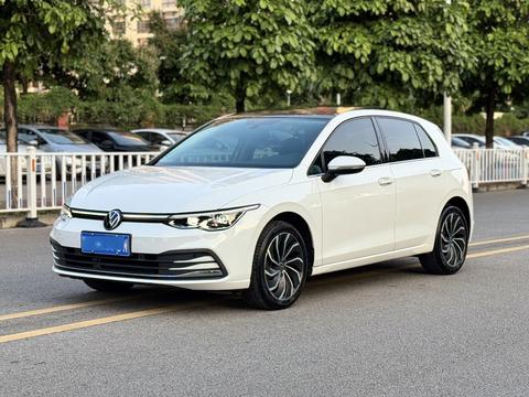 Volkswagen Golf 2021