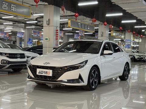 Hyundai Elantra 2022