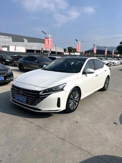 Nissan Teana 2022