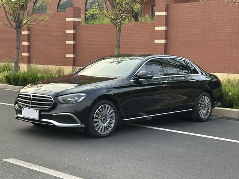 Mercedes-Benz E-Class 2022