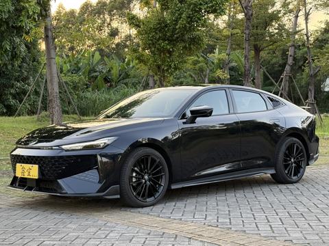 Changan UNI-V 2024
