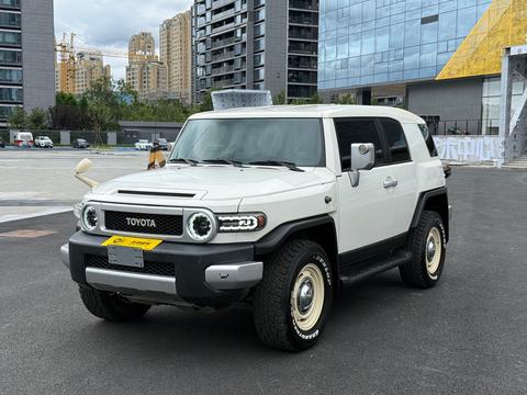 Toyota FJ Cruiser 2023