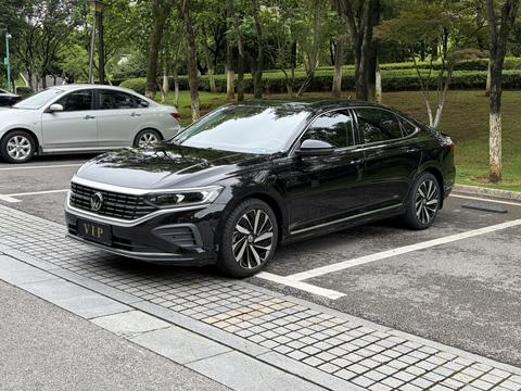 Volkswagen Passat 2024
