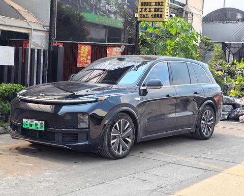 Li Auto L8 2025