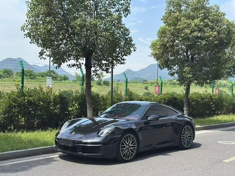 Porsche 911 2023