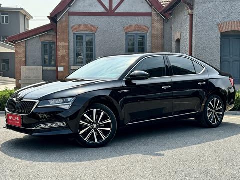 Skoda Superb 2023