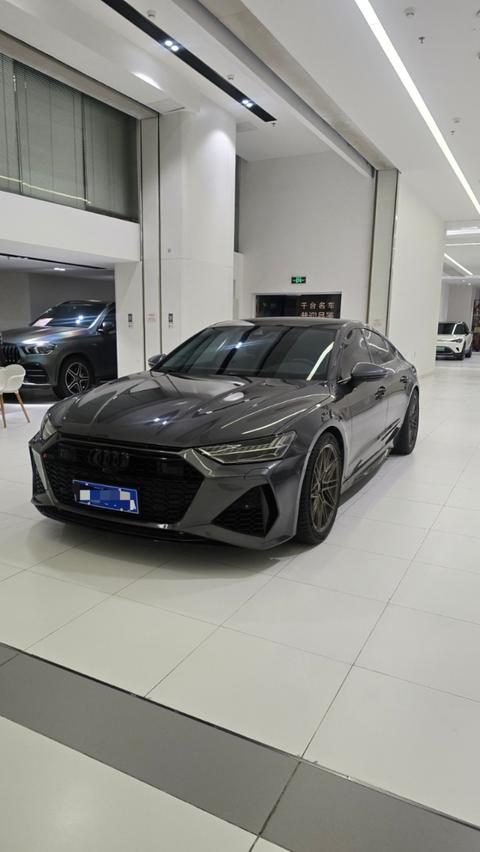 Audi A7 2024
