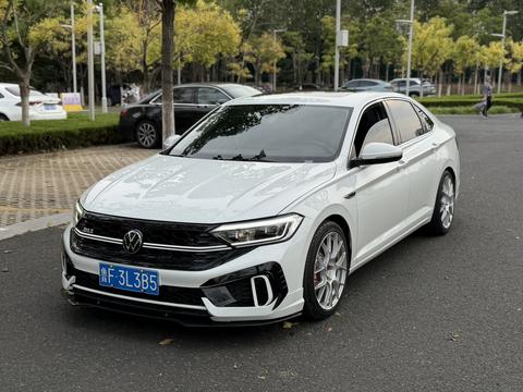 Volkswagen Sagitar 2024