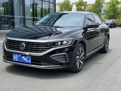 Volkswagen Passat 2024