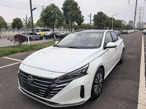 Nissan Teana 2022