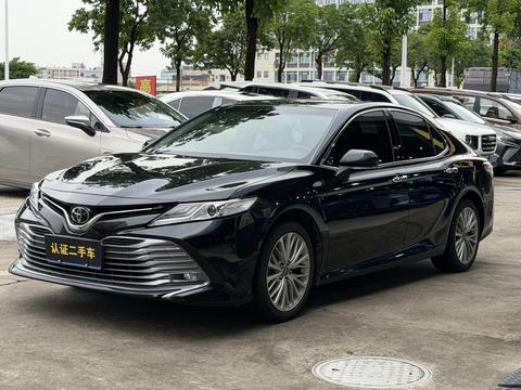 Toyota Camry 2021