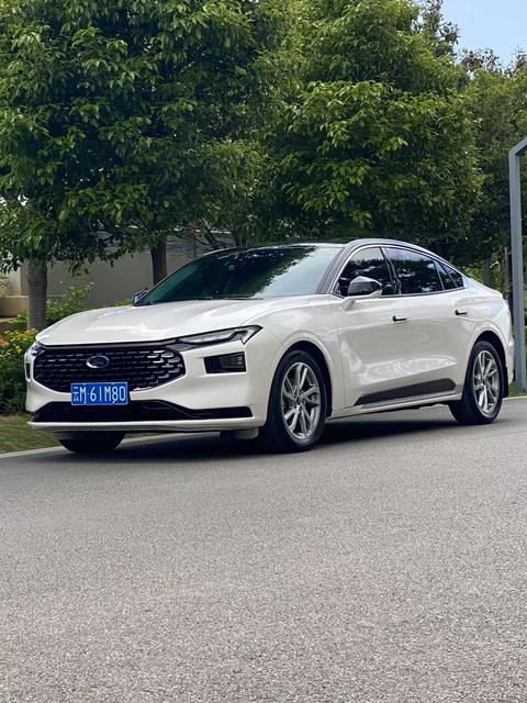 Ford Mondeo 2022