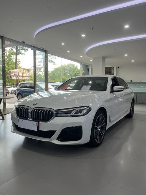 BMW 5 Series 2022