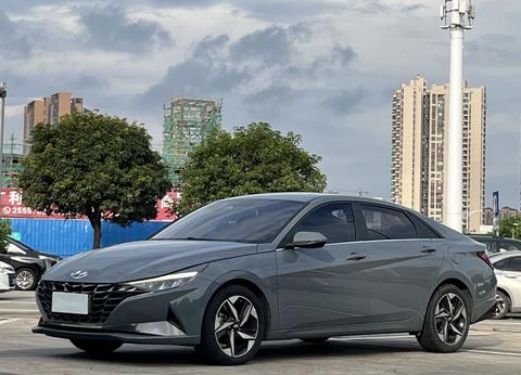 Hyundai Elantra 2021