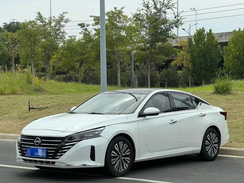 Nissan Teana 2022