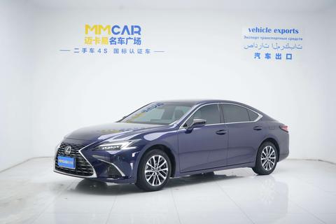 Lexus ES 2025