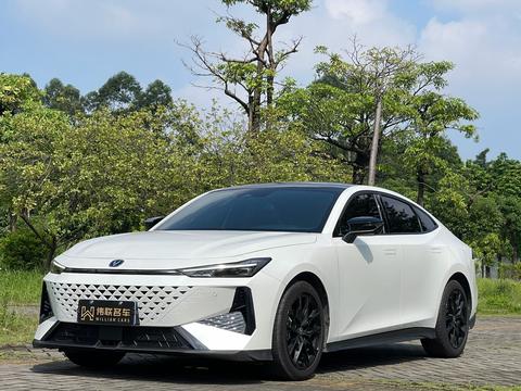 Changan UNI-V 2024