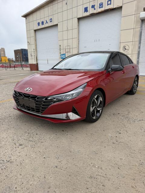 Hyundai Elantra 2022