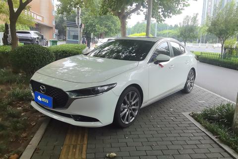 Mazda 3 Axela 2023