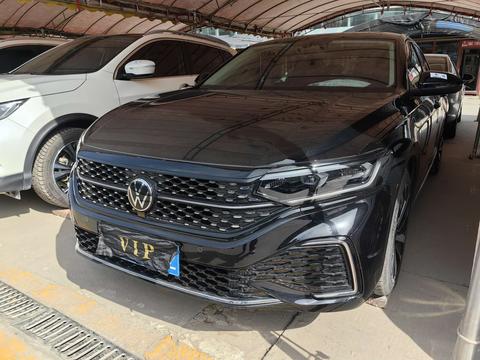 Volkswagen Passat 2022