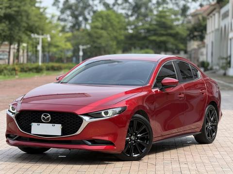 Mazda 3 Axela 2022